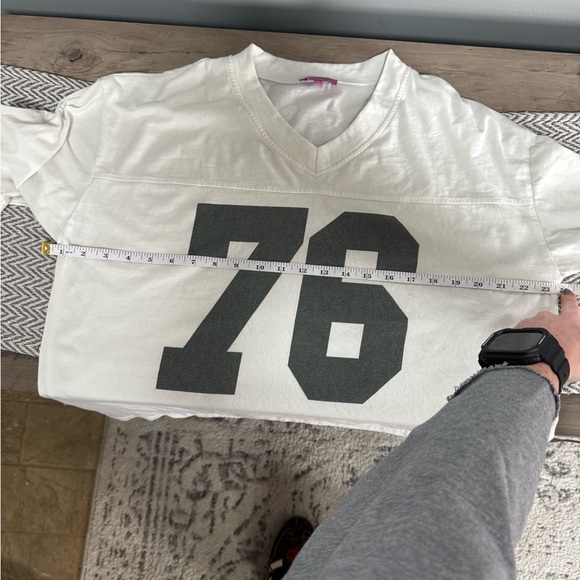 Edikted White Jersey Top with Black Graphic - Picture 4 of 6